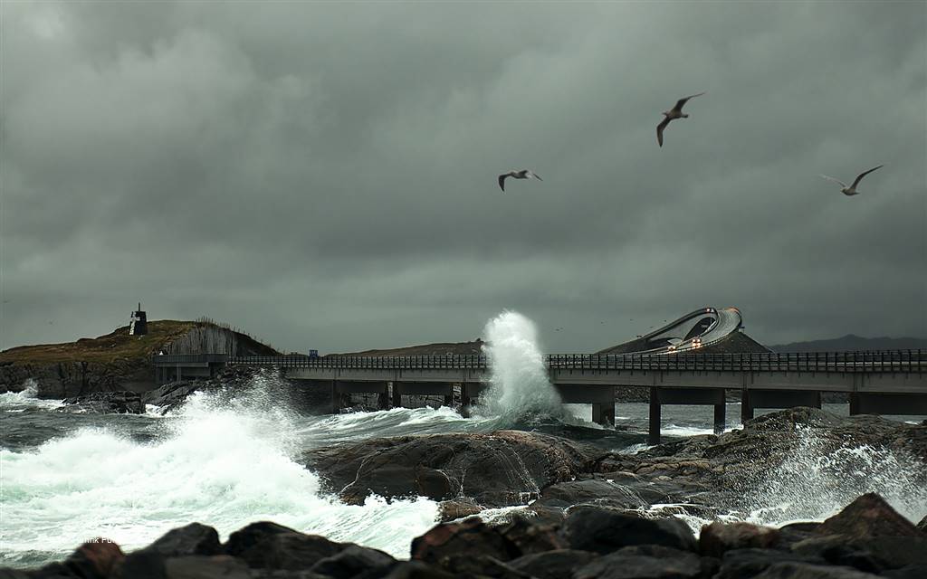 Tor-Henrik Furmyr – Stormy Atlantic Road – Photo Travel